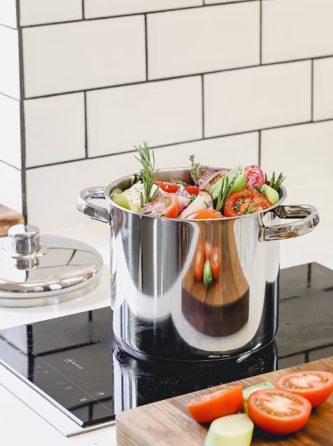 Тенджера за готвене от неръждаема стомана, 20 см / 5,5 л - от марката Kitchen Craft