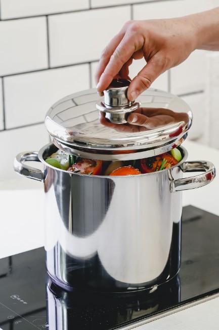 Тенджера за готвене от неръждаема стомана, 20 см / 5,5 л - от марката Kitchen Craft