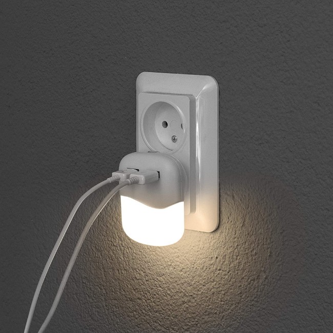 LED нощна лампа с 2 USB порта, 0,3 W - Smartwares