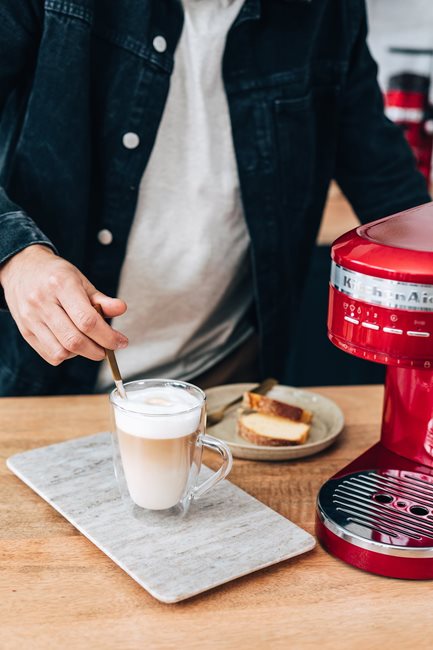 Електрическа еспресо машина "Artisan", 1470W, цвят "Candy Apple" - марка KitchenAid