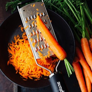 Cтъргалки Julienne, 30,5 х 6,6 см, "Gourmet" - Microplane