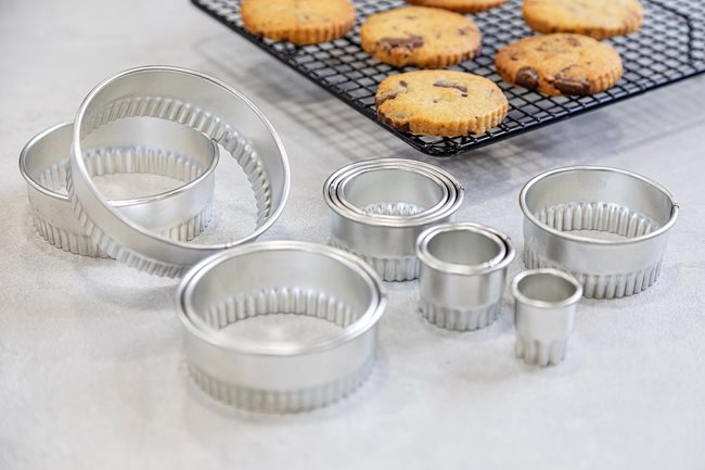 Комплект 11 кръгли форми за изрязване на сладкиши, метални, 10 см – Kitchen Craft