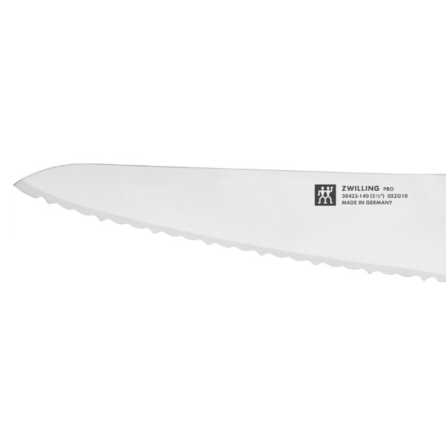 Нож на готвача, назъбено острие, 14 см, ЗВИЛЛИНГ Про - Цвилинг